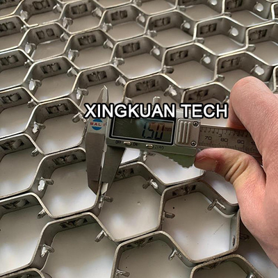 نوع L شش ضلعی مش فلزی شش ضلعی 1.5×20mm×45mm برای پوشش نسوز